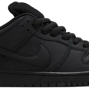 Dunk Low Pro SB 'Triple Black'